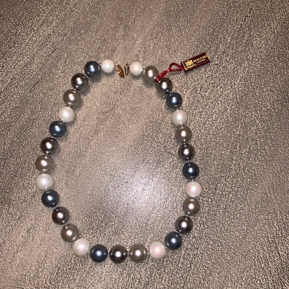 Pearl necklace
